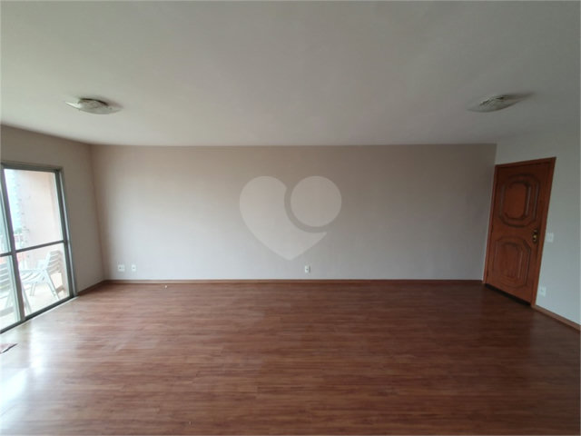 Apartamento à venda com 3 quartos, sendo 1 suíte,  em Jardim São Paulo(zona Norte), São Paulo, SP