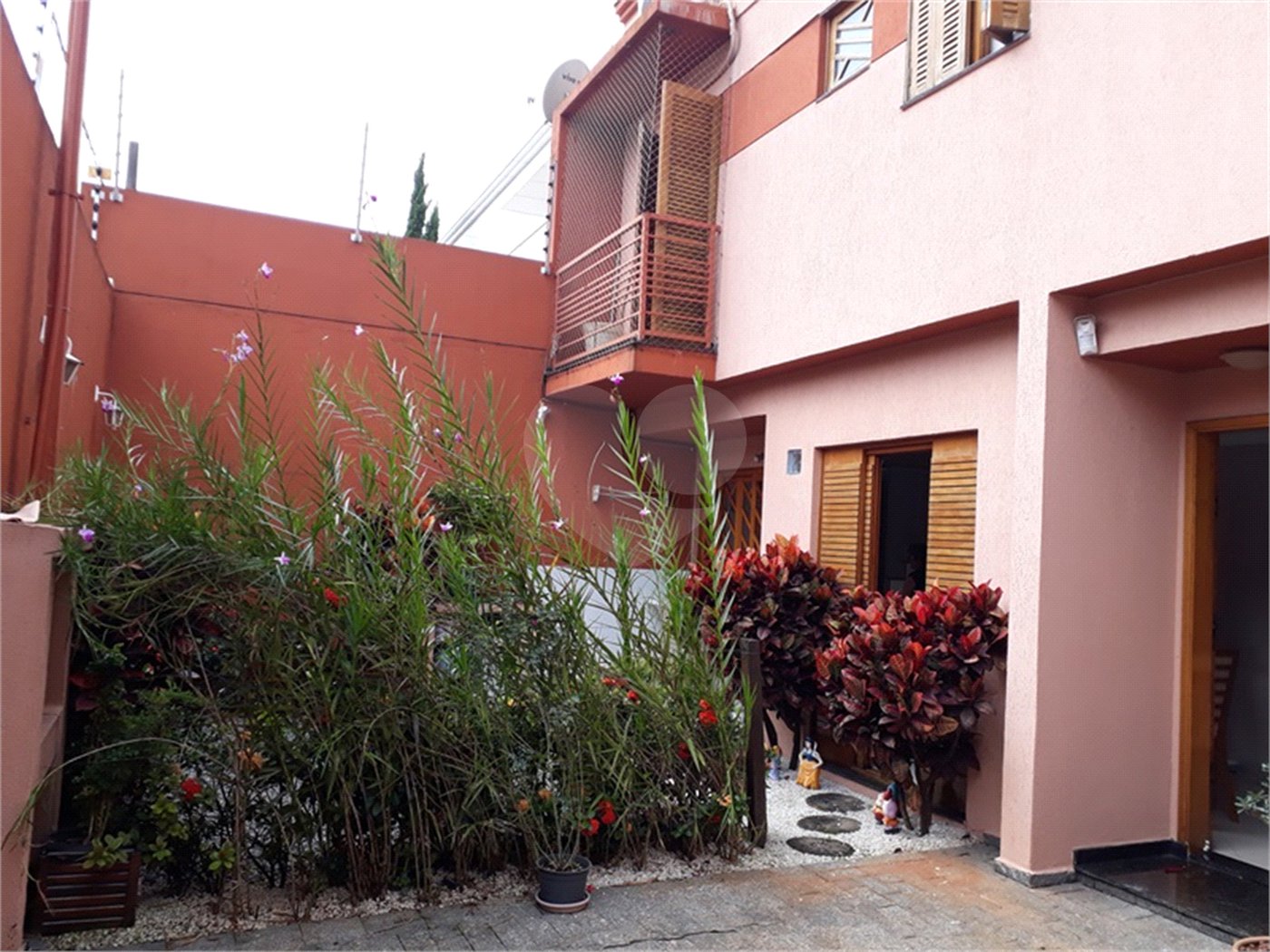 Sobrado à venda com 3 quartos, sendo 2 suítes,  em Santana, São Paulo, SP