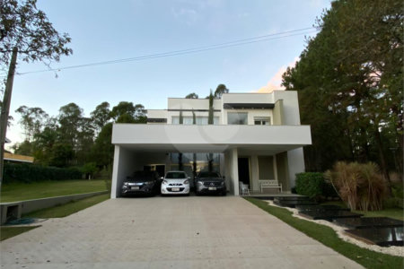 Casa à venda com 4 suítes no condomínio Vivendas do Lago, Sorocaba - SP
