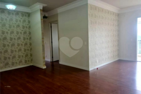 Apartamento à venda com 3 quartos, sendo 1 suíte, em Jardim Ester, São Paulo, SP