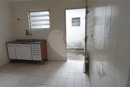 Casa à venda com 3 quartos, sendo 1 suíte, em Santo Amaro, São Paulo, SP