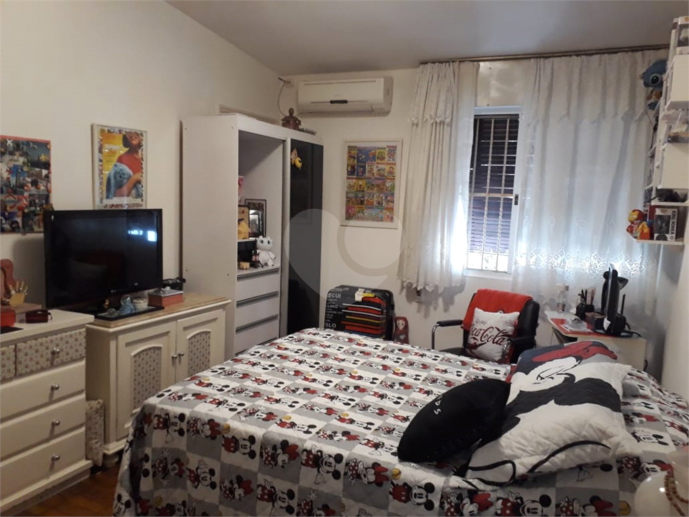 Casa à venda com 3 quartos, sendo 1 suíte, em Campo Belo, São Paulo, SP