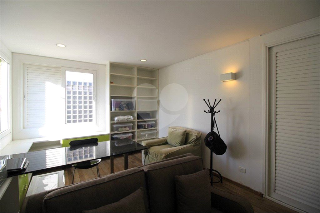 Casa à venda ou para alugar com 5 quartos, sendo 3 suítes, em Vila Madalena, São Paulo, SP