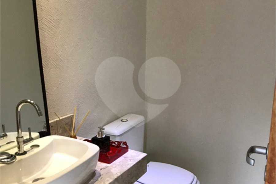 Casa à venda com 3 suítes no condomínio Alpes da Cantareira, Mairiporã - SP