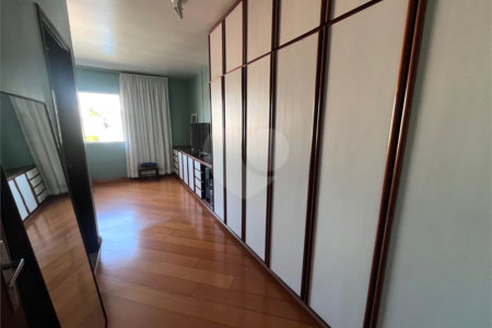 Sobrado à venda com 4 quartos, sendo 2 suítes, em Jardim São Paulo(zona Norte), São Paulo, SP