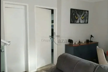 Casa de Vila à venda com 2 suítes no condomínio Parque Ipê Vermelho, Sorocaba - SP
