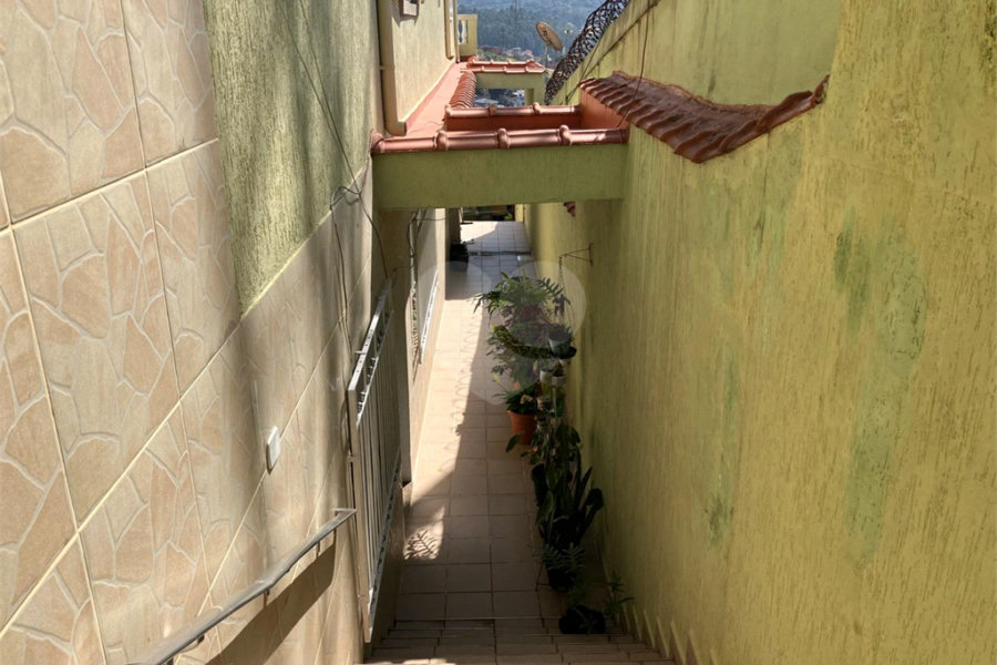 Casa à venda com 3 quartos em Jardim Peri, São Paulo, SP
