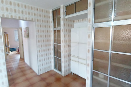 Casa à venda com 3 quartos, sendo 1 suíte,  no Centro, Vinhedo, SP