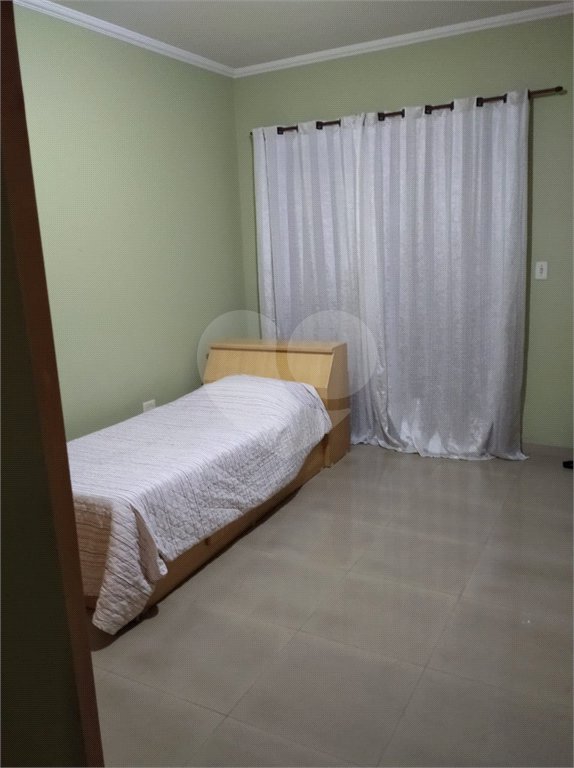Sobrado à venda com 3 suítes em Vila Irmãos Arnoni, São Paulo, SP