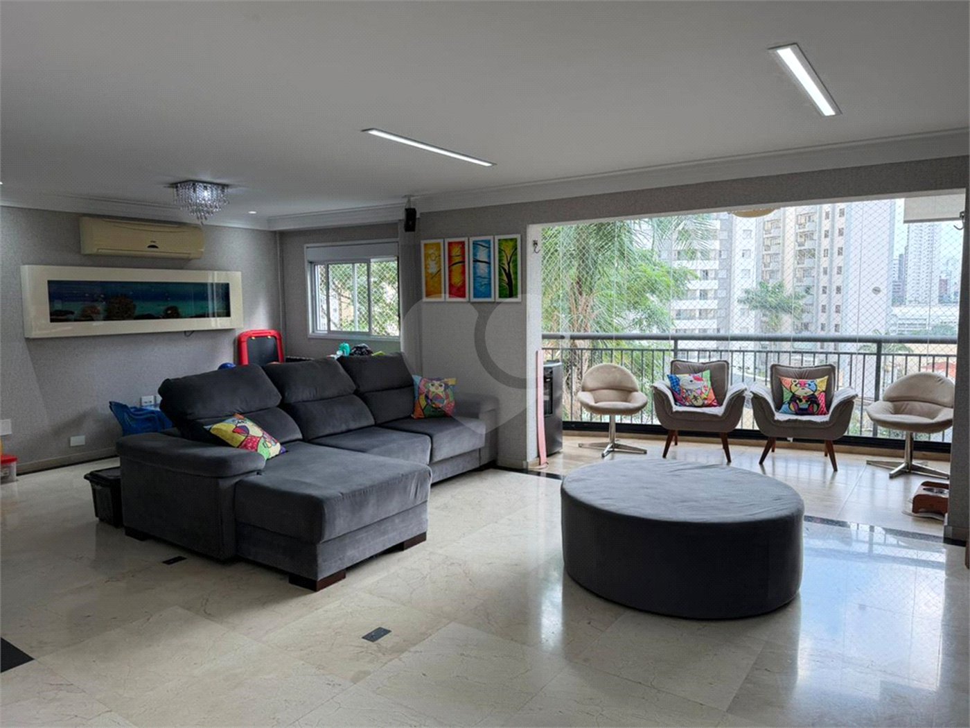Apartamento à venda com 3 quartos, sendo 1 suíte,  em Vila Regente Feijó, São Paulo, SP