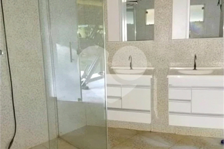 Casa à venda com 6 quartos, sendo 5 suítes,  no condomínio Cinco Lagos, Mairiporã - SP