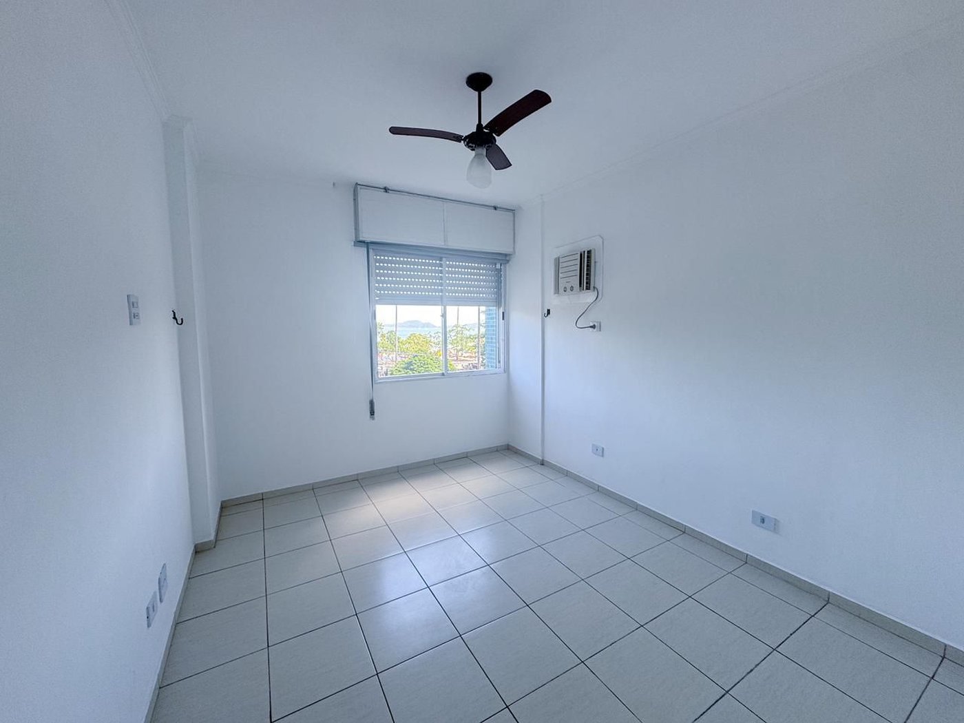 Apartamento com 2 dormitórios à venda, 126 m² por R$ 1.400.000,00 - Embaré - Santos/SP