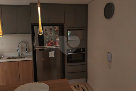 Casa à venda com 4 quartos, sendo 1 suíte,  no condomínio Vivaldi, Mogi das Cruzes - SP