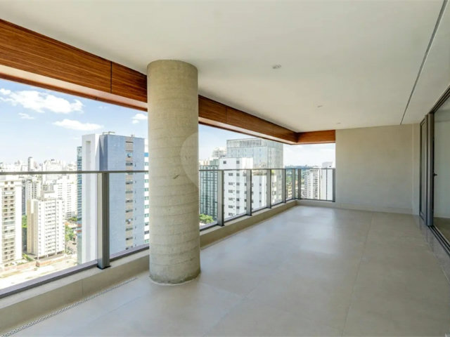 Apartamento à venda com 4 quartos, sendo 3 suítes,  em Campo Belo, São Paulo, SP
