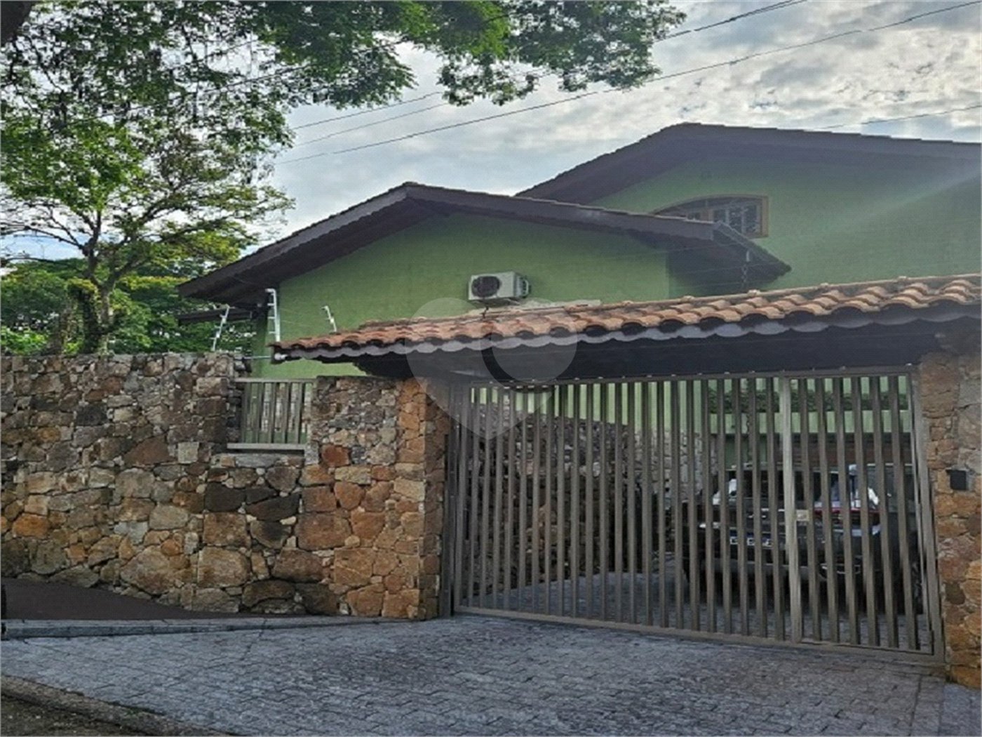 Casa à venda com 4 quartos, sendo 3 suítes, em Jardim Tapajós, Atibaia, SP