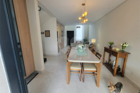 Casa à venda com 3 suítes no condomínio Villaggio Maranello, Vinhedo - SP