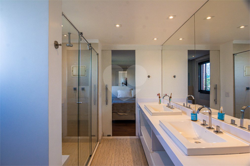 Apartamento à venda com 3 suítes em Granja Julieta, São Paulo, SP