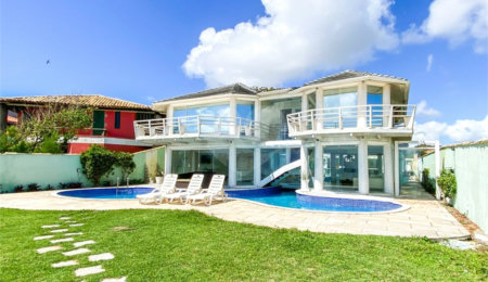 Casa à venda com 5 quartos, sendo 4 suítes,  em Marina, Armação dos Búzios, RJ