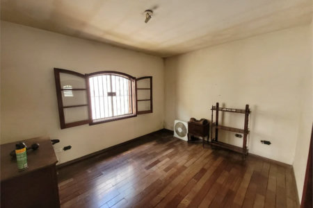 Casa à venda com 3 quartos, sendo 1 suíte,  em Parque da Lapa, São Paulo, SP