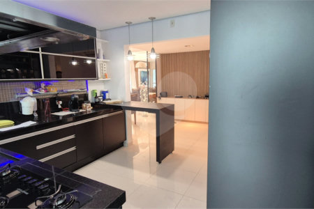 Casa à venda com 4 quartos, sendo 2 suítes,  no condomínio Aromaz, São Bernardo do Campo - SP