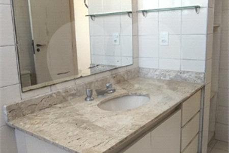 Apartamento à venda com 3 quartos, sendo 1 suíte, em Pinheiros, São Paulo, SP