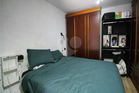 Casa à venda com 3 quartos, sendo 1 suíte, em Vila Clementino, São Paulo, SP