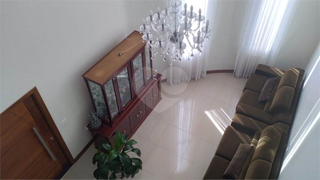 Casa à venda com 3 suítes no condomínio Damha III, São Carlos - SP