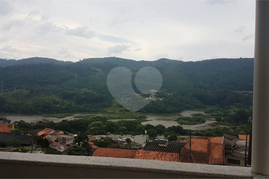 Casa à venda com 5 quartos, sendo 3 suítes,  em Serra da Cantareira, Mairiporã, SP