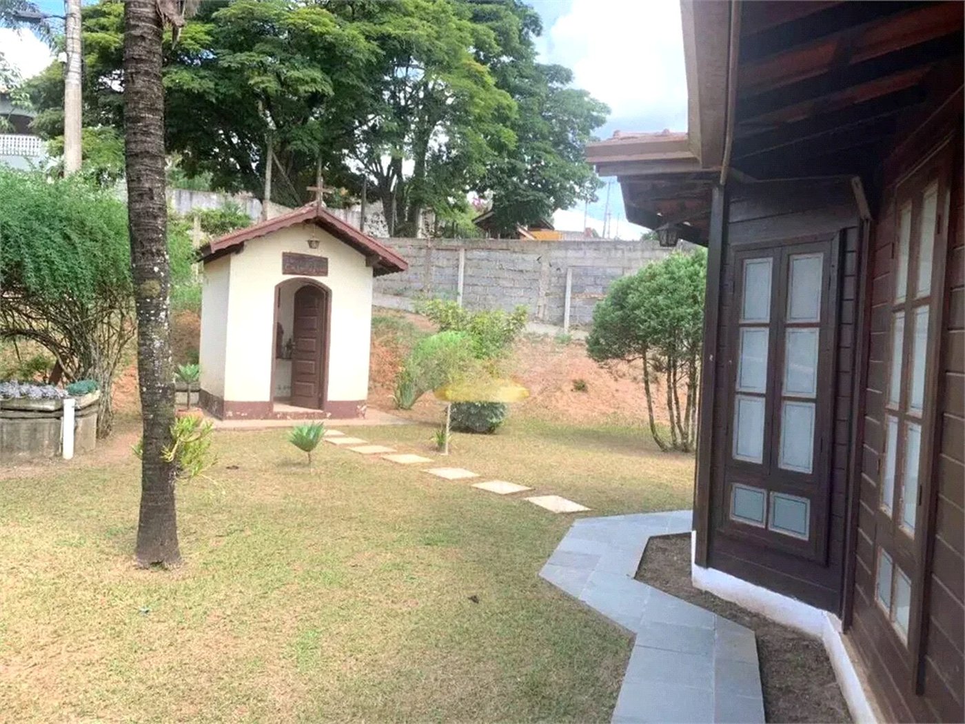 Chácara à venda com 4 quartos, sendo 1 suíte, em Ville Saint James I, Campo Limpo Paulista, SP