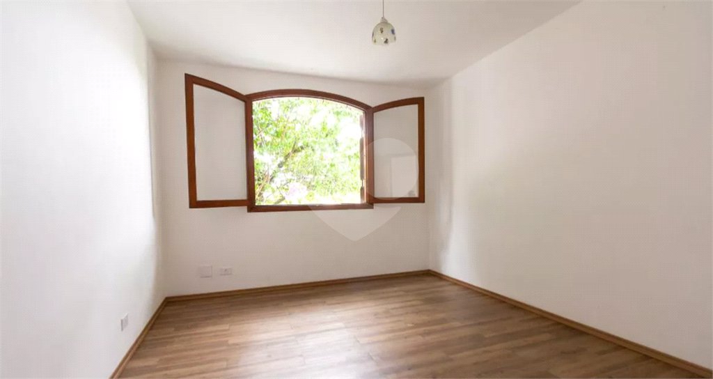 Casa à venda com 4 quartos, sendo 1 suíte, em Vila Tiradentes, São Paulo, SP