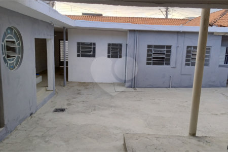 Casa à venda com 5 quartos, sendo 2 suítes,  em Jardim Santa Carolina, Mogi das Cruzes, SP