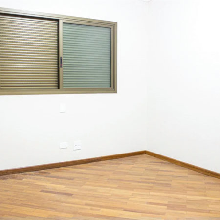 Apartamento à venda com 3 suítes em Jardim Londrina, São Paulo, SP