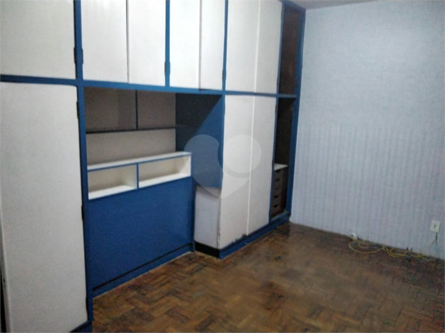 Sobrado à venda com 3 quartos em Bom Retiro, São Paulo, SP