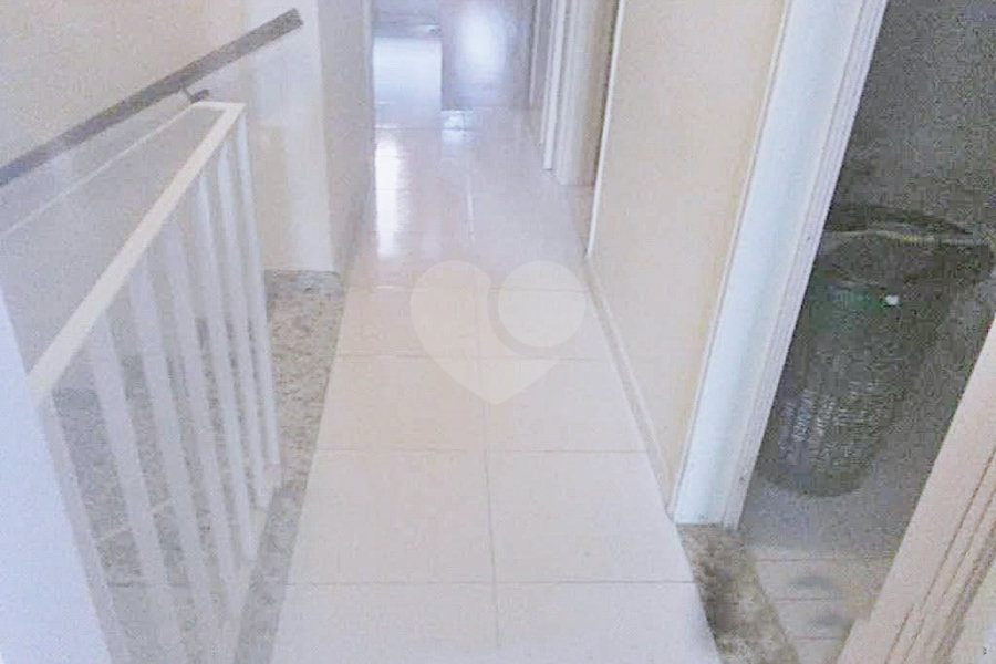 Sobrado à venda com 4 quartos, sendo 3 suítes, em Vila Nova Cachoeirinha, São Paulo, SP