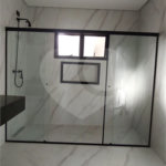 Casa à venda ou para alugar com 5 quartos, sendo 3 suítes, no condomínio Figueira Garden, Atibaia - SP