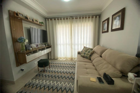 Apartamento à venda com 2 quartos, sendo 1 suíte,  em Jardim Califórnia, Jacareí, SP