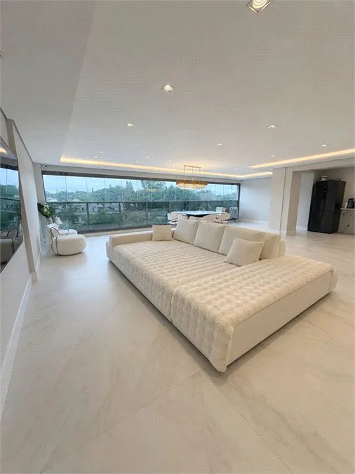 Apartamento à venda com 3 suítes em Brooklin Paulista, São Paulo, SP