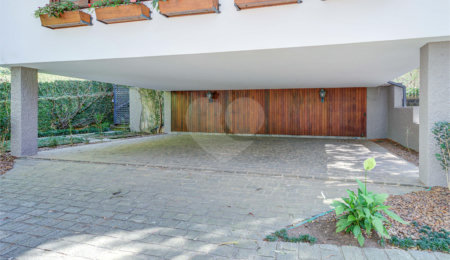 Casa Térrea à venda com 4 quartos, sendo 1 suíte,  em Jardim Marajoara, São Paulo, SP