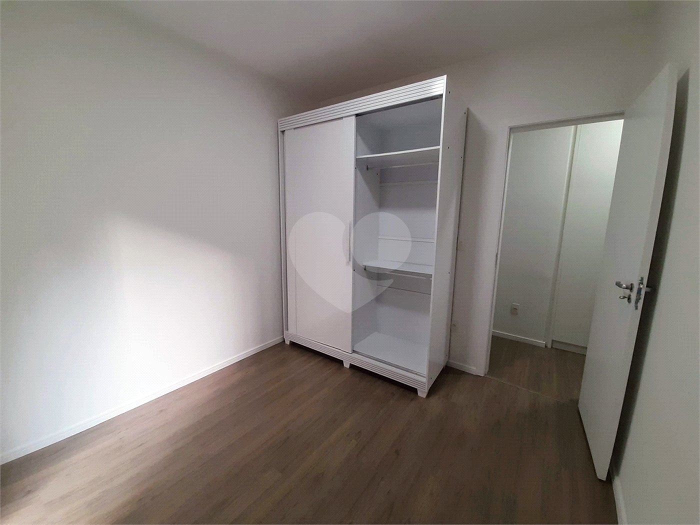 Apartamento à venda ou para alugar com 3 quartos, sendo 1 suíte, em Vista Alegre, Vinhedo, SP