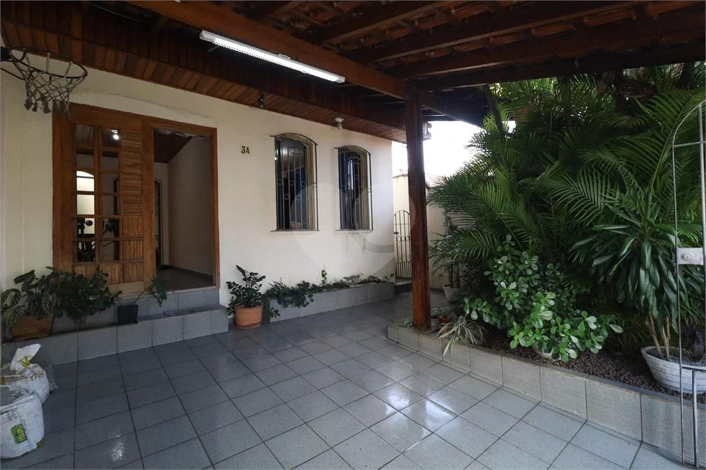 Casa à venda com 3 quartos, sendo 1 suíte,  em Vila Medeiros, São Paulo, SP