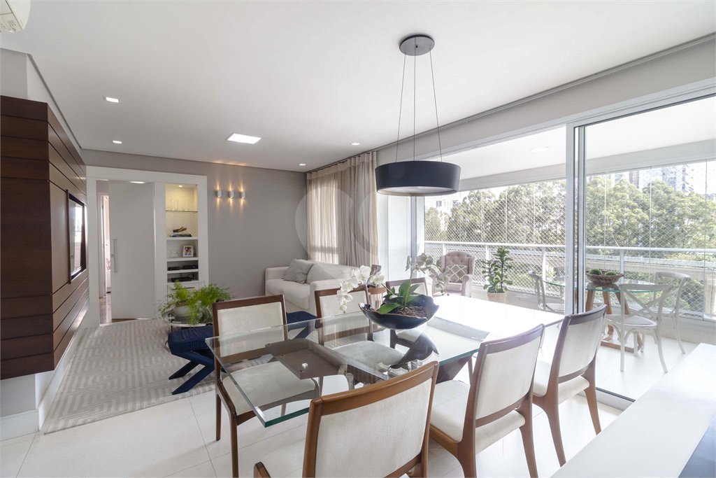 Apartamento à venda com 3 suítes em Brooklin, São Paulo, SP