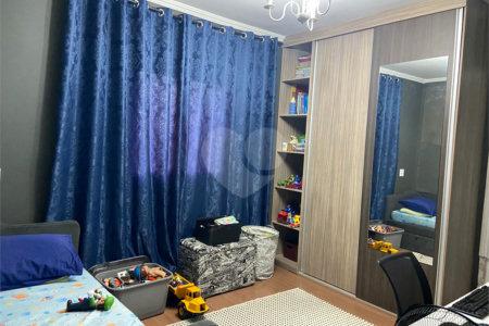 Casa à venda com 3 quartos, sendo 2 suítes, em Jardim Medina, Poá, SP
