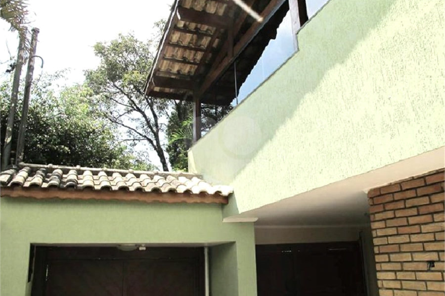 Sobrado à venda com 3 quartos, sendo 1 suíte, em Tremembé, São Paulo, SP