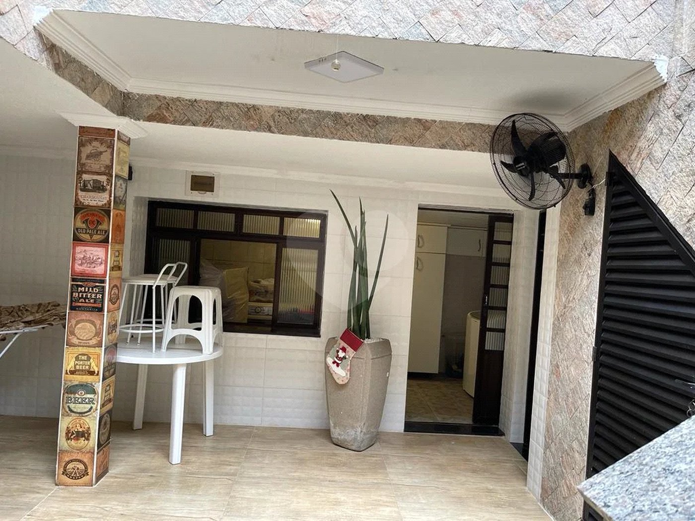 Casa à venda com 3 quartos, sendo 1 suíte, em Parque Vitória, São Paulo, SP