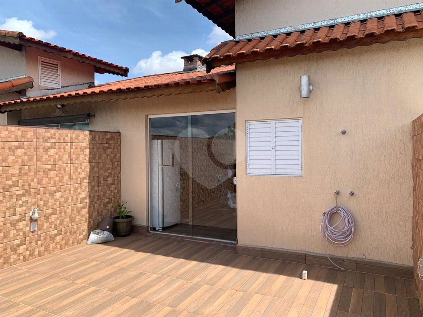 Casa à venda com 3 quartos, sendo 2 suítes, no condomínio Palmas do Tremembé, São Paulo - SP
