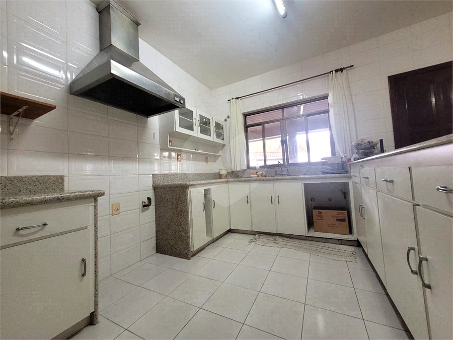 Terreno à venda com 3 suítes em Bazílio, Rio Bonito, RJ