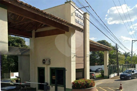 Casa à venda com 5 quartos, sendo 4 suítes, no condomínio Chácaras Flórida, Itu - SP