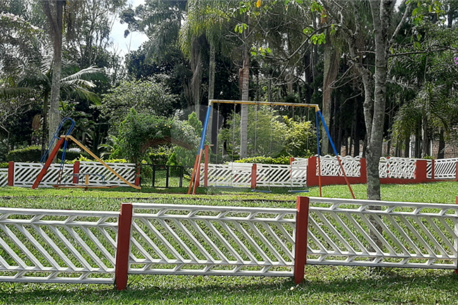 Casa à venda com 3 suítes no condomínio Chacarás Bela Vista, Mairiporã - SP