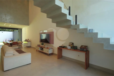 Casa à venda com 3 suítes em Pinheirinho, Vinhedo, SP