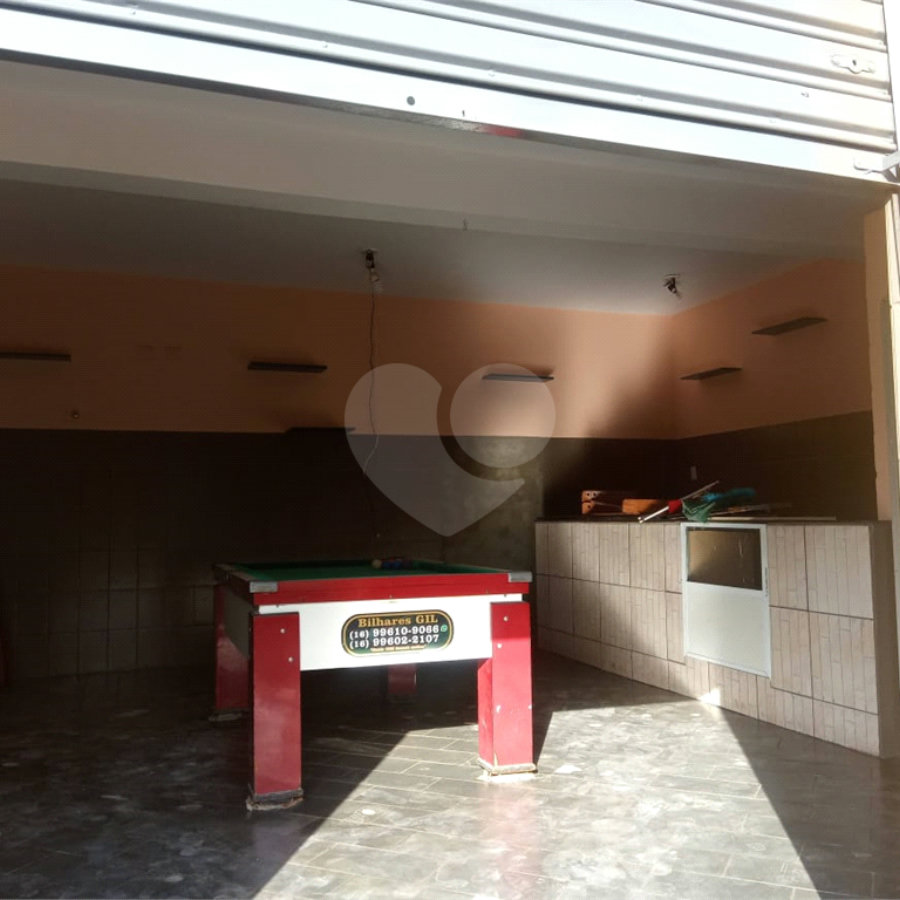 Casa térrea com salão comercial para venda no Maria Stella Fagá.
